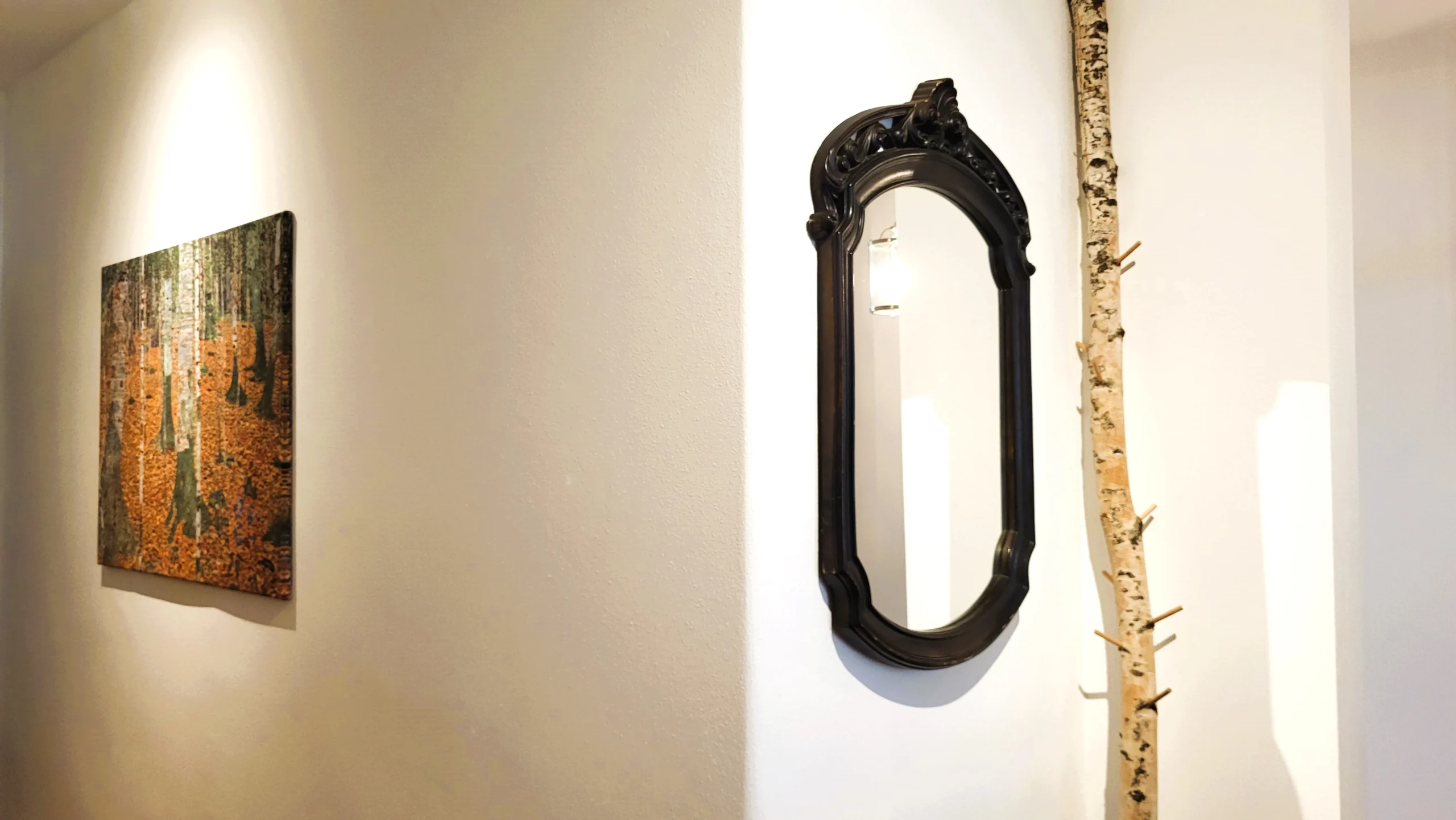 Impressionen der Praxis am Marienplatz in München, spezialisiert auf Psychotherapie und Naturheilpraxis.